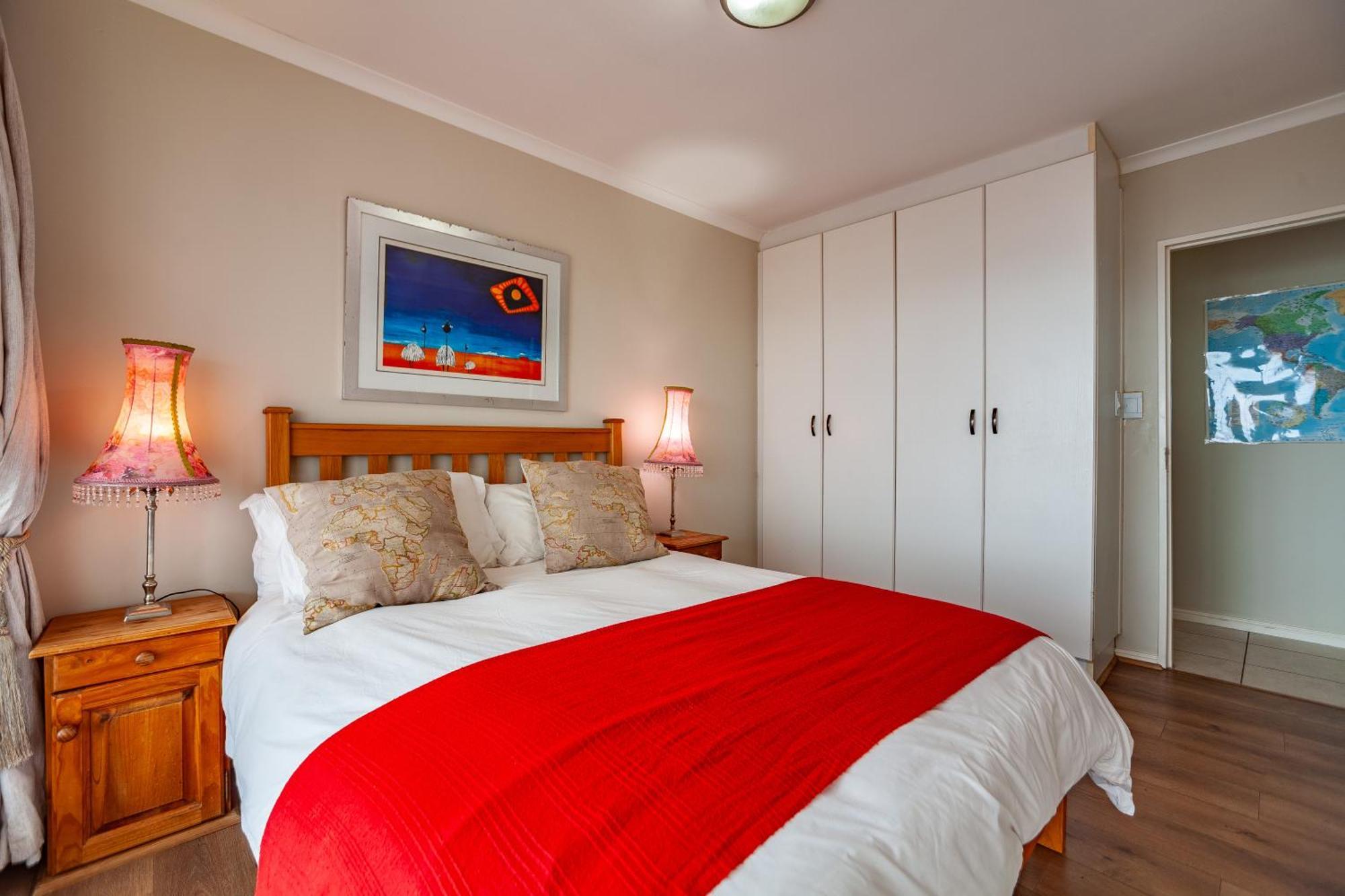Beachfront Penthouse With Ocean & Table Mountain Views, 18 Dolphin Ridge Cidade Do Cabo